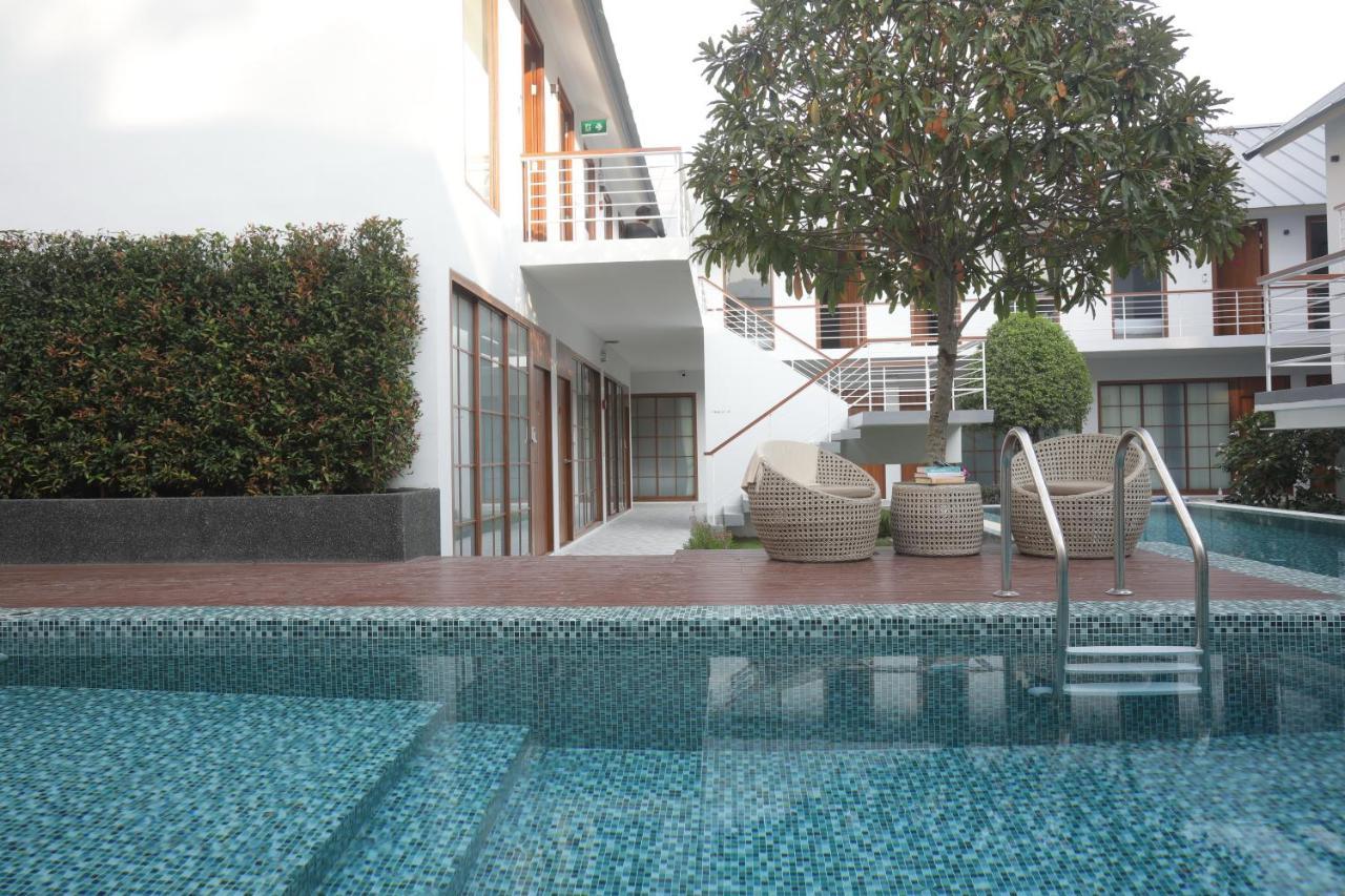 Four O'Clock Hotel Chiang Mai Exterior foto