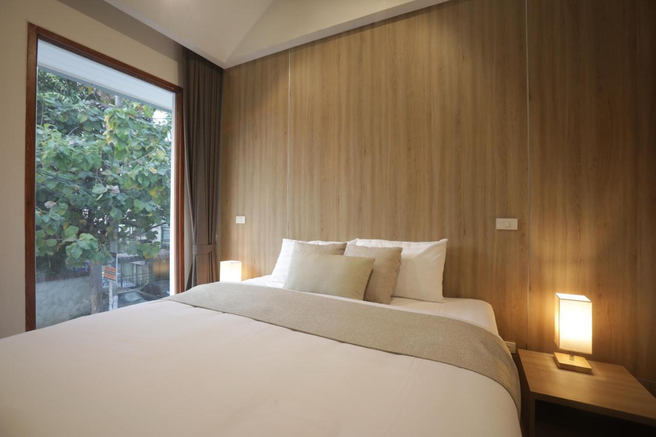 Four O'Clock Hotel Chiang Mai Exterior foto